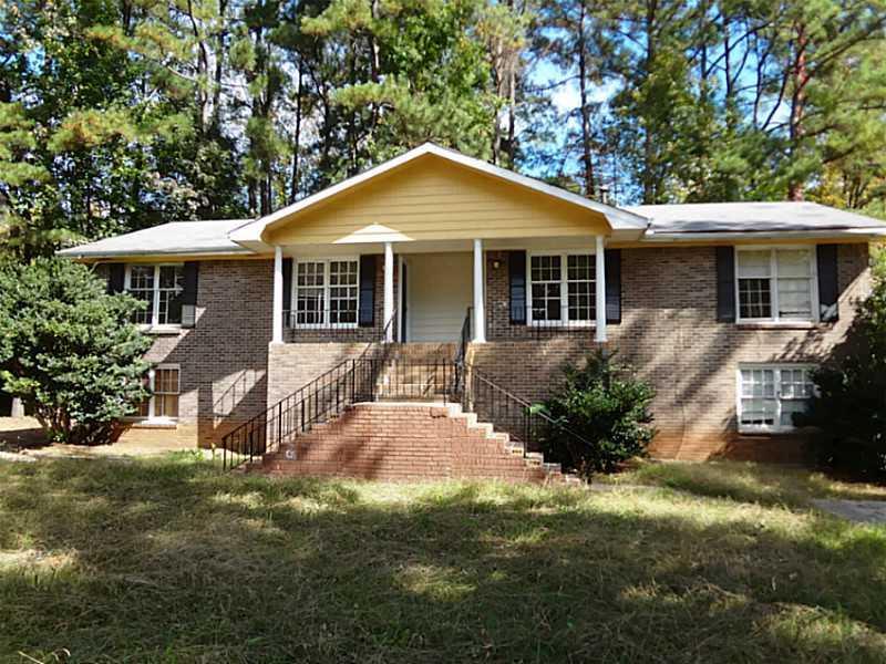 886 Martin Heights Dr., Lawrenceville, GA 30044