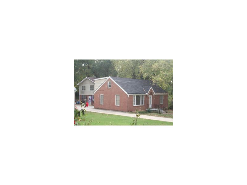 2056 Castlegate Ter., Decatur, GA 30032