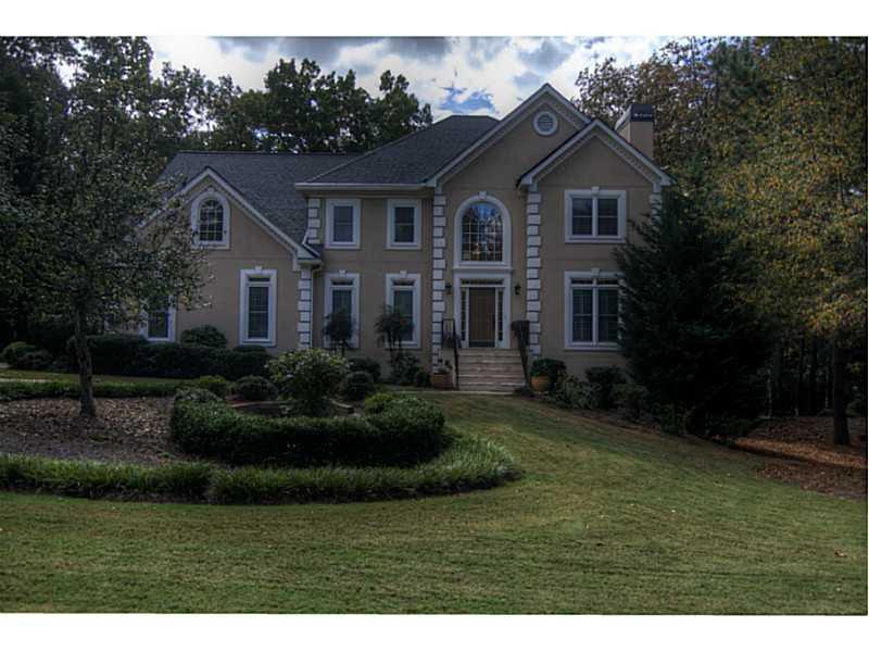 1075 Devereux Chase, Roswell, GA 30075