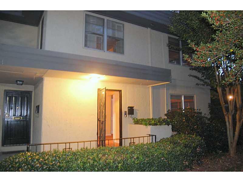 307 Lakemoore Dr. #D, Atlanta, GA 30342