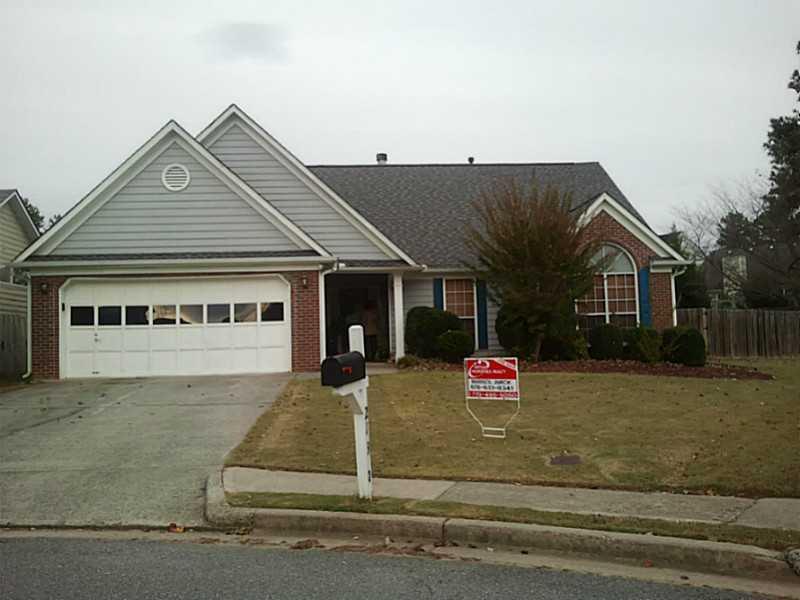 2130 Racquet Club Cir., Lawrenceville, GA 30043