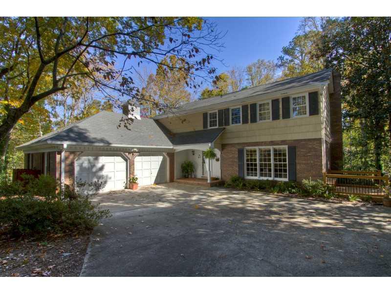 7105 Hunters Branch Dr., Atlanta, GA 30328