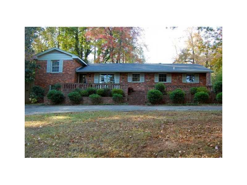 222 Skyland Dr., Roswell, GA 30075