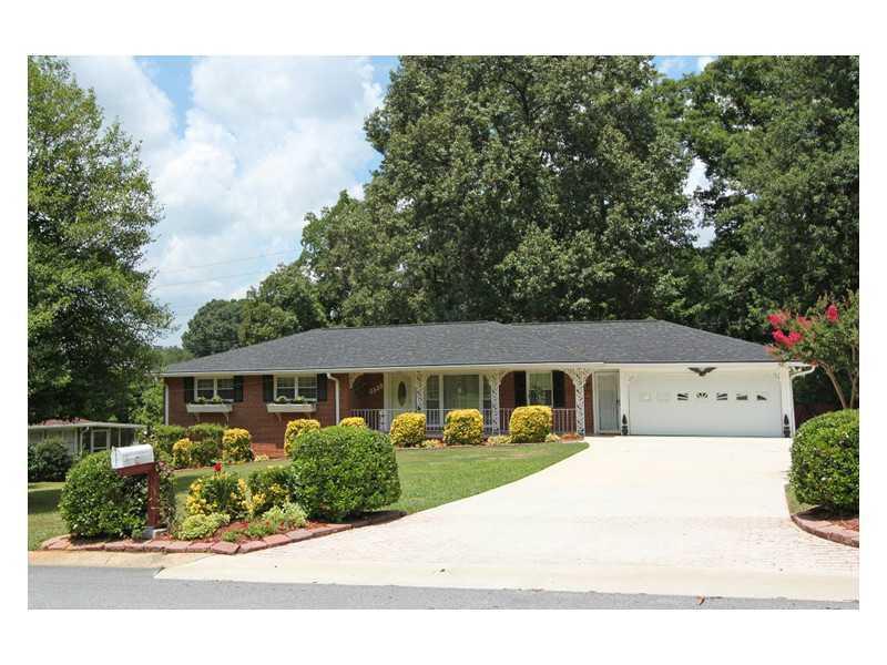 2325 Elmwood Dr., Smyrna, GA 30082