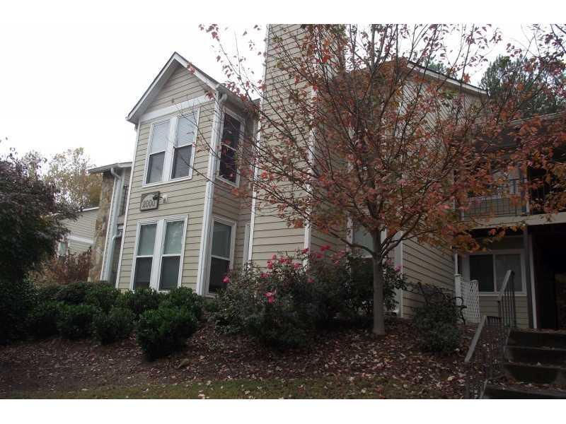 2003 Lake Pointe Cir., Roswell, GA 30075