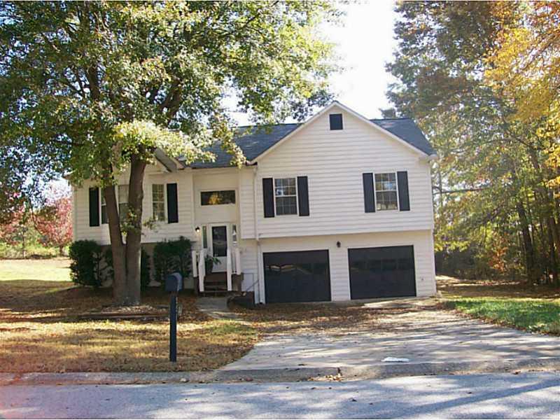 4400 Steeple Chase Dr., Powder Springs, GA 30127