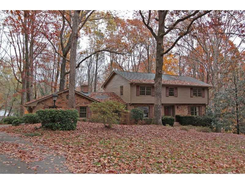 8965 Huntcliff Trace, Sandy Springs, GA 30350