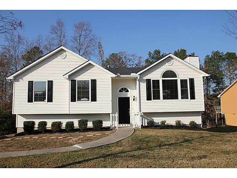 87 Brittaney Dr., Dallas, GA 30157