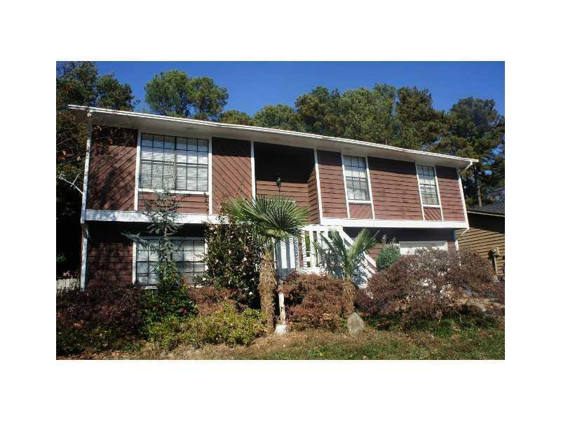 1305 Woodington Cir., Lawrenceville, GA 30044