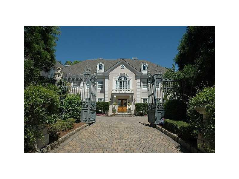 775 Riley Pl., Atlanta, GA 30327