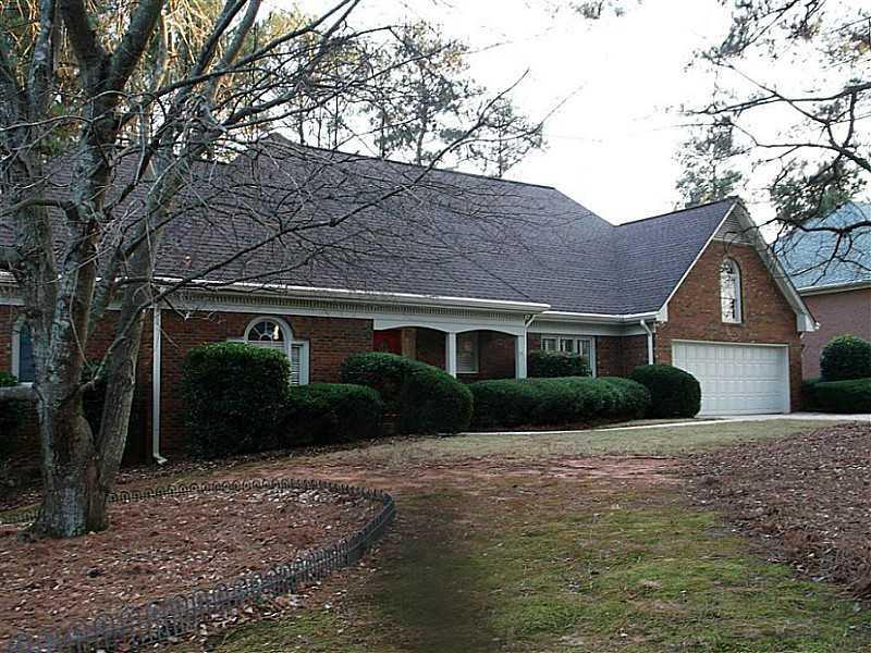 165 Haleys Pond Dr., Roswell, GA 30075