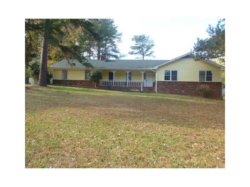 2011 Collinswood Dr., Snellville, GA 30078