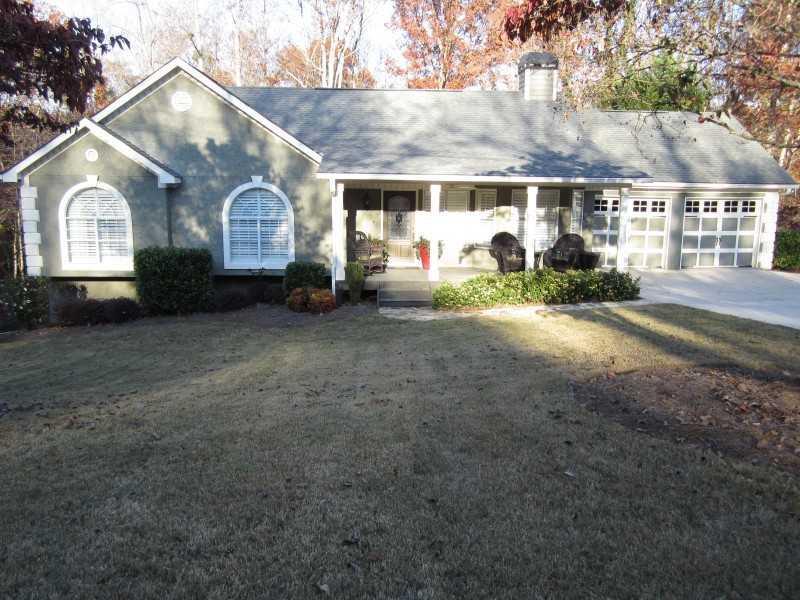 121 Allatoona Dr., Woodstock, GA 30189