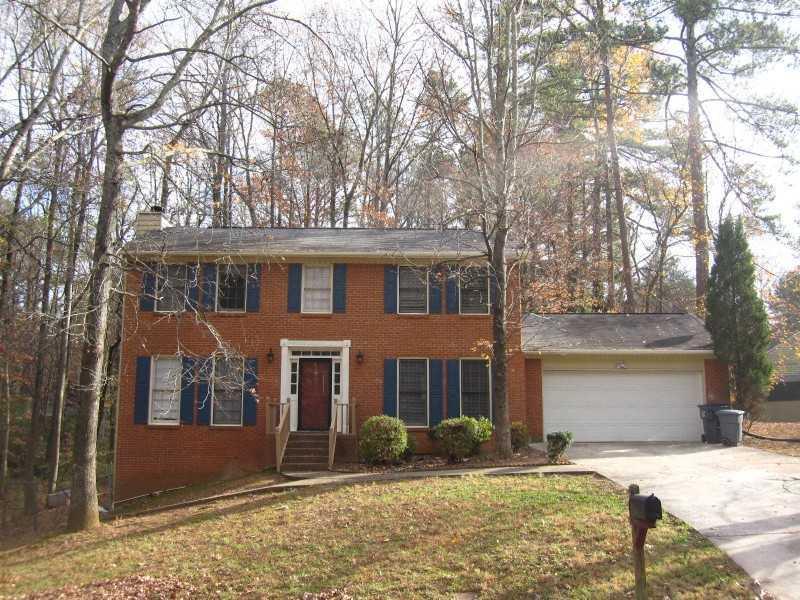 887 Saybrook Cir., Lilburn, GA 30047