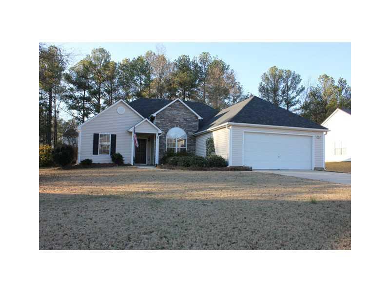 4315 Lexington Ridge Dr., Loganville, GA 30052
