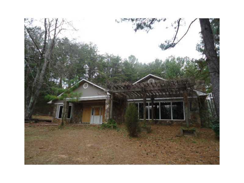 185 Ridge Ct., Ball Ground, GA 30107