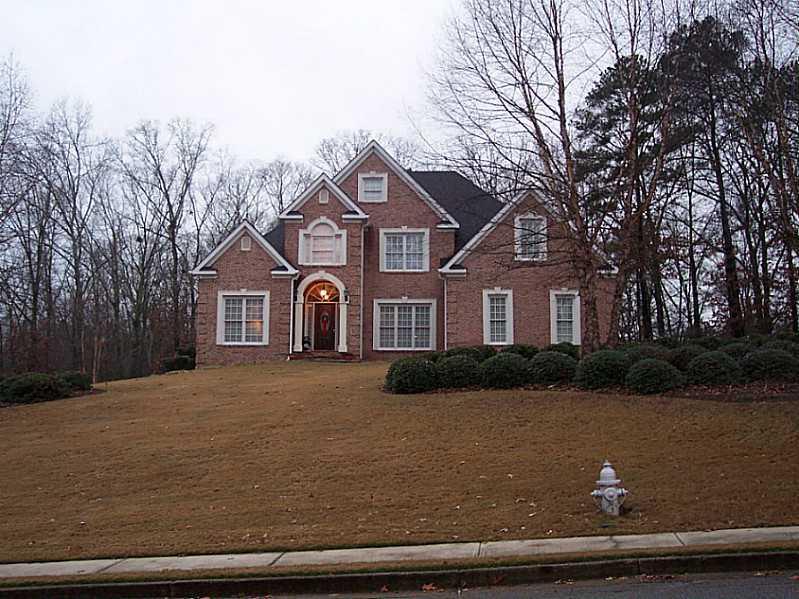 5865 Azalea Ridge Dr., Douglasville, GA 30135