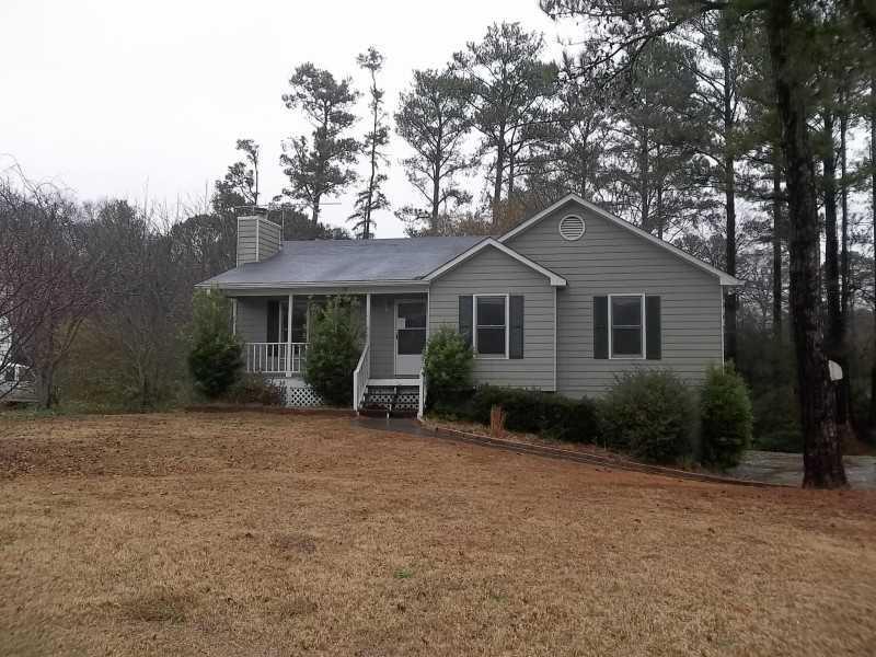 12 Winter Wood Dr., Taylorsville, GA 30178