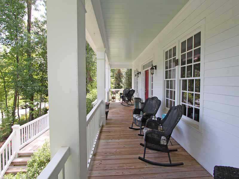 9036 Selborne Ln., Chattahoochee Hills, GA 30268