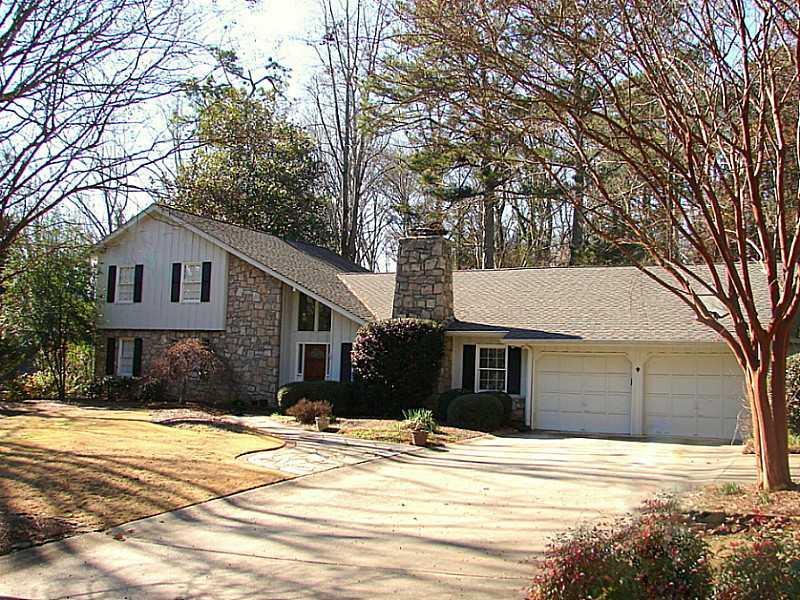 5550 Whitner Dr., Atlanta, GA 30327