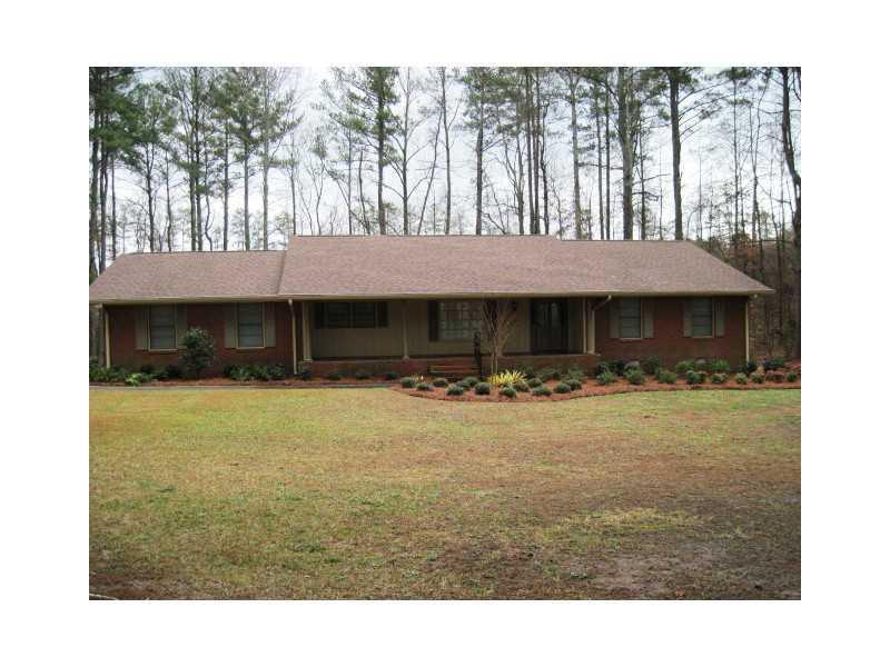 1754 Pinehurst Rd., Snellville, GA 30078