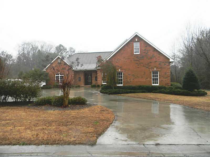 305 Caverns Dr., Calhoun, GA 30701