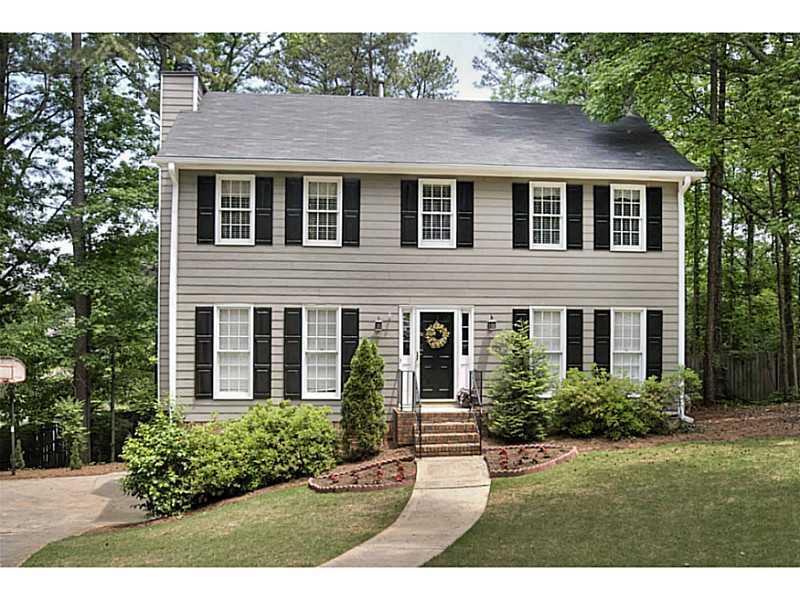 9880 Summer Oaks Dr., Roswell, GA 30076
