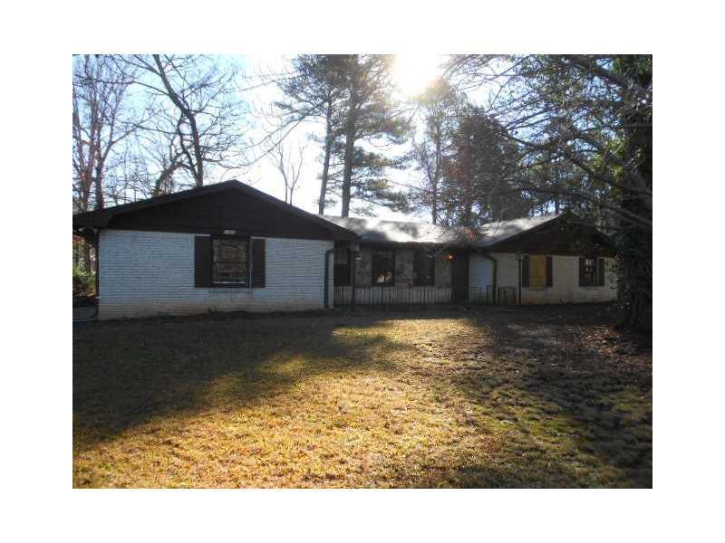 1668 Pounds Rd., Stone Mountain, GA 30087