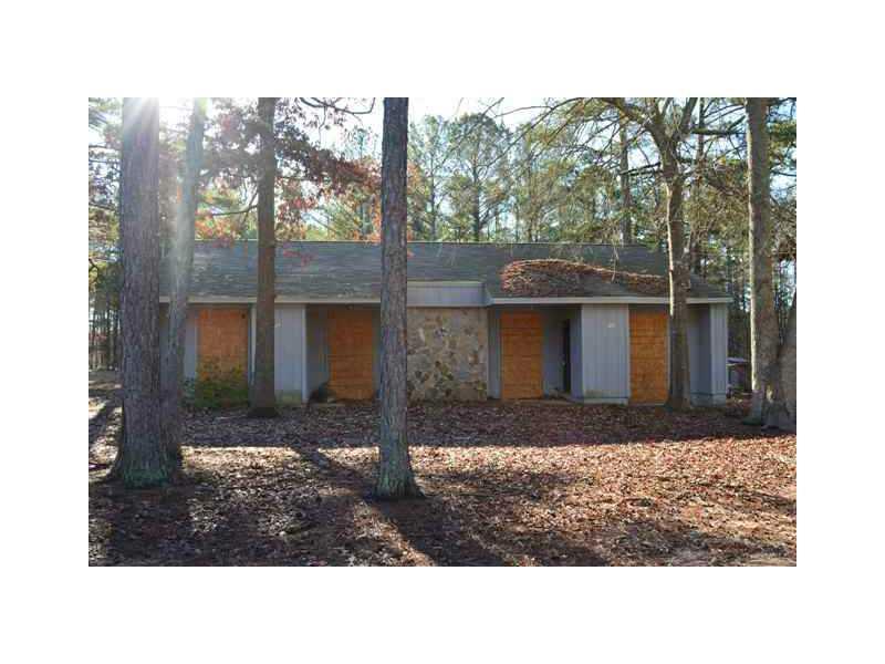 140 Summerwood Dr., Fairburn, GA 30213