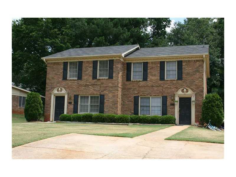373 Dixie Ct., Lawrenceville, GA 30046