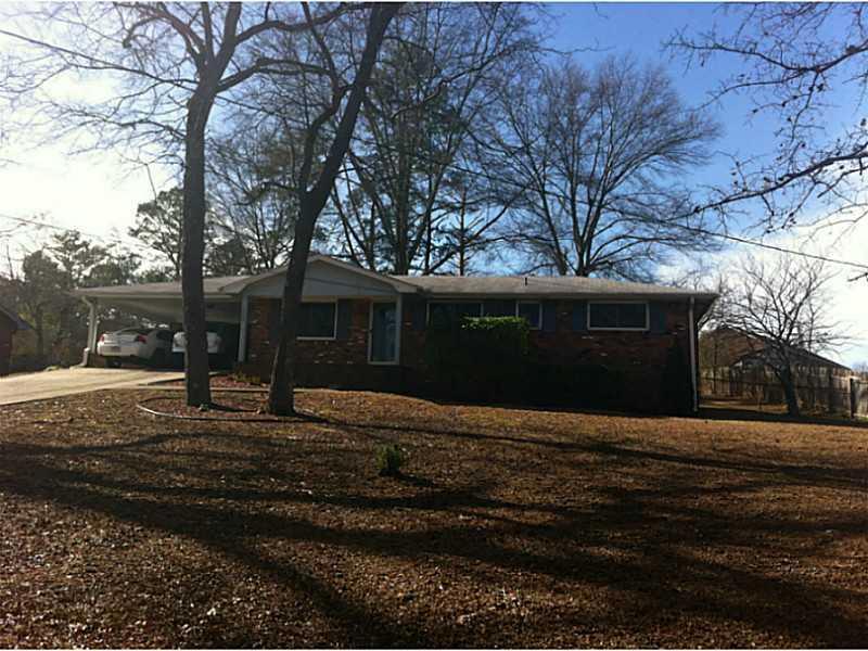 3823 Coral Ln., Douglasville, GA 30135