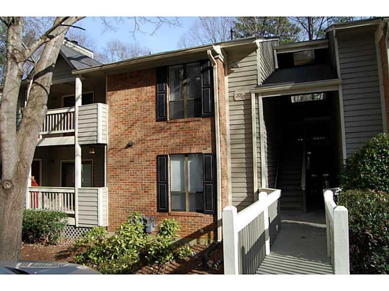 307 Warm Springs Cir., Roswell, GA 30075