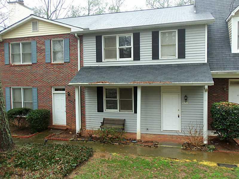 1319 Minhinette Dr., Roswell, GA 30075