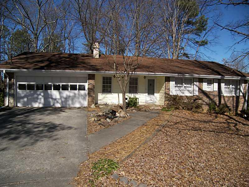 2845 Manor Ct., Snellville, GA 30078