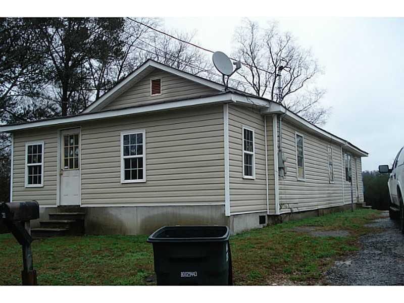 208 Crest Dr., Calhoun, GA 30701