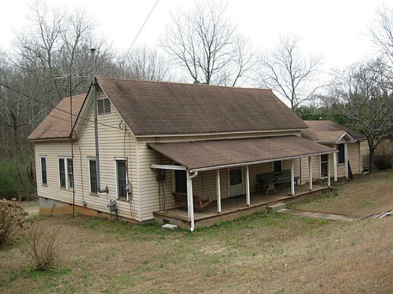 316 Ball Ground Rd., Ball Ground, GA 30107