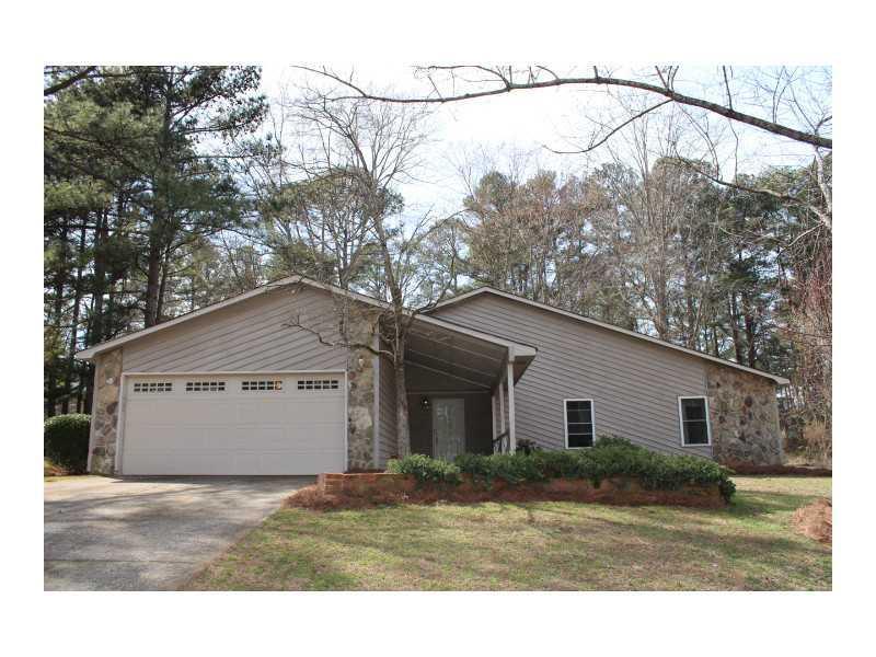 4393 Fielding Ln., Norcross, GA 30092