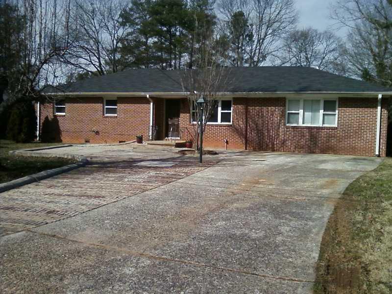 716 Birchwood Rd., Marietta, GA 30060