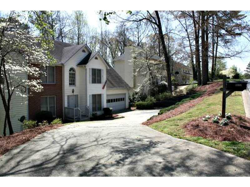 4072 Deerbrook Way, Lilburn, GA 30047