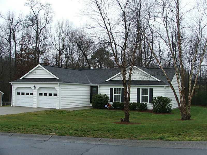 2211 River Woods Way, Woodstock, GA 30188