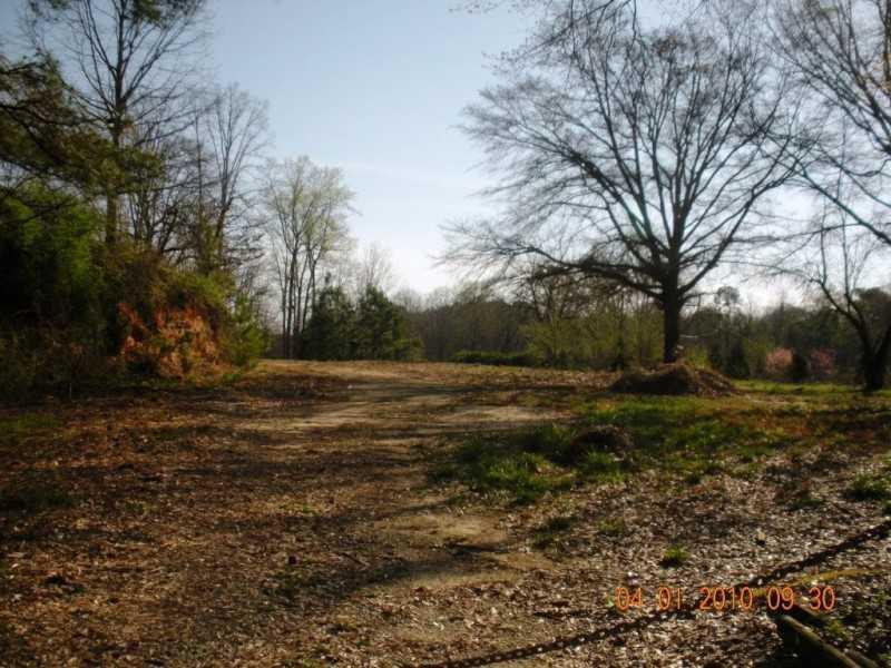 8369 Bryant Rd., Gainesville, GA 30506