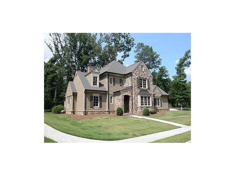 1110 Bloomsbury Ln., Gainesville, GA 30501