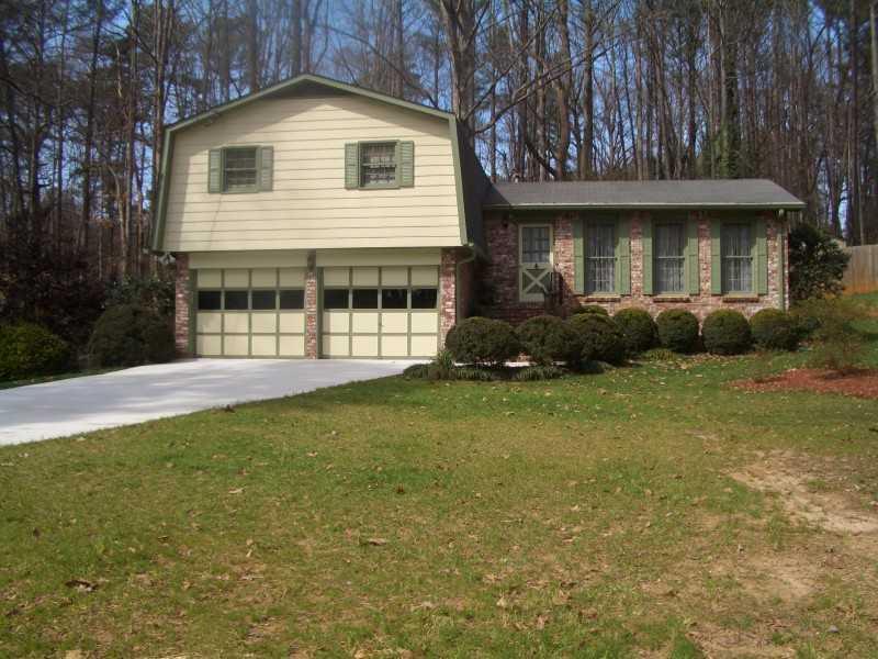 4883 Rock Haven Dr., Lilburn, GA 30047