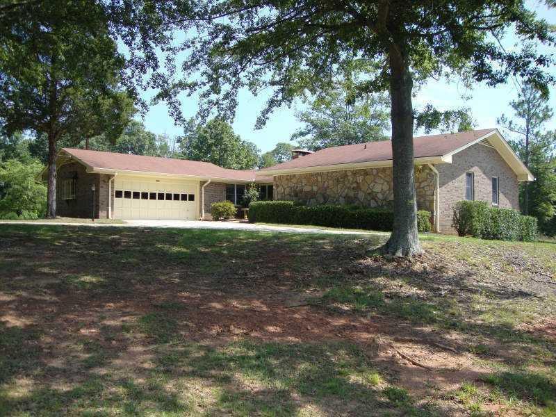 8199 Tyree Rd., Douglasville, GA 30185