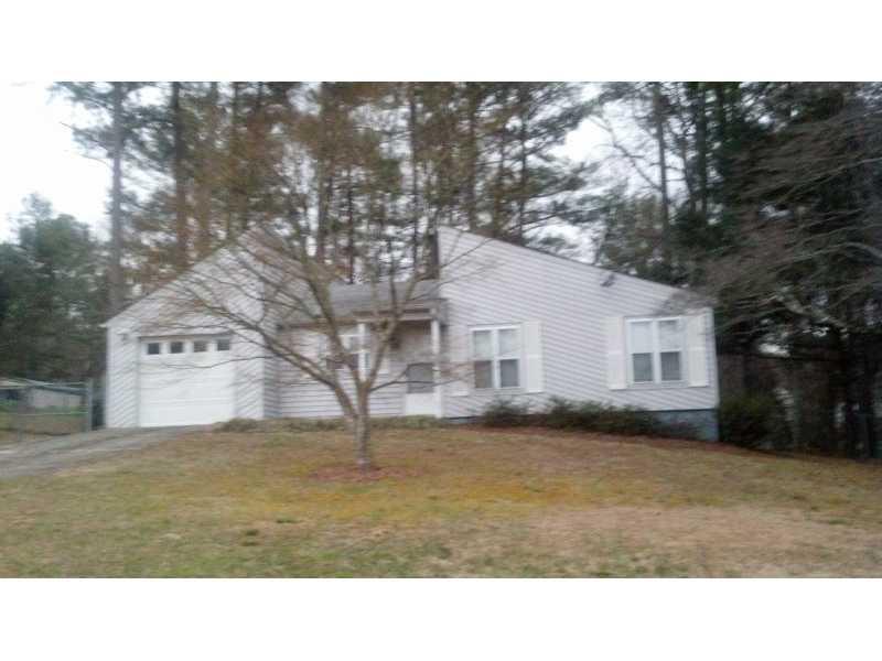 206 Apple Branch Dr., Woodstock, GA 30188