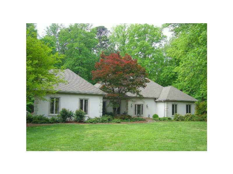 2167 Silversmith Ln., Stone Mountain, GA 30087