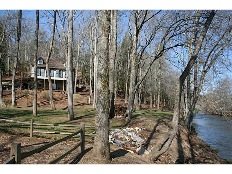 485 Stone Hedge Dr., Cleveland, GA 30528