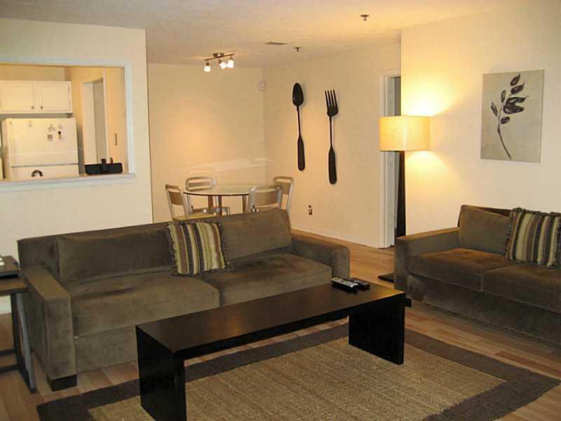 4674 Vinings Central Run #105, Smyrna, GA 30080