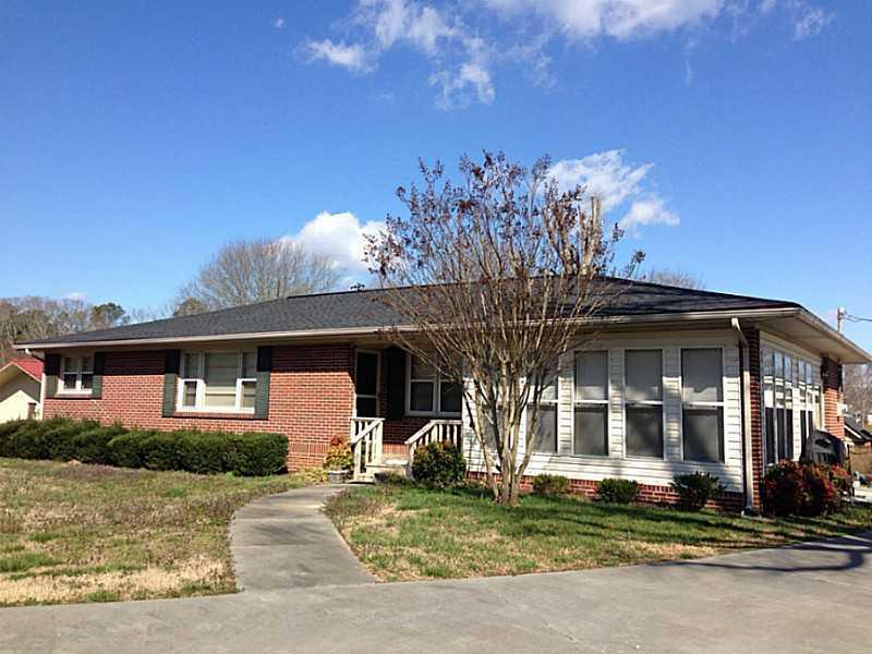 1055 Roland Hayes Pkwy., Calhoun, GA 30701