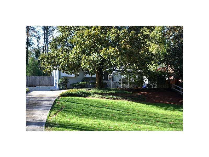 1271 Brookshire Ln., Atlanta, GA 30319